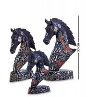 10-015 Фигурка "Лошадь" набор из трех 25,20,15 см  (батик, о.Ява)