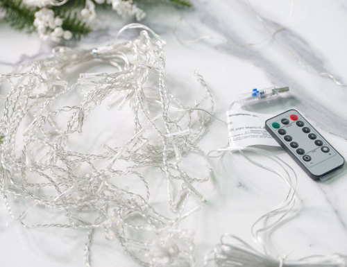 Электрогирлянда БАХРОМА ICICLE, 100 холодных/тёплых белых LED-огней, прозрачный ПВХ, 2х0.7+3 м, пульт, SNOWHOUSE фото 4