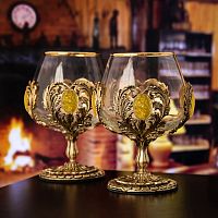 Набор из двух бокалов для коньяка с искусственным камнем (Янтарь желтый) деревянная шкатулка
