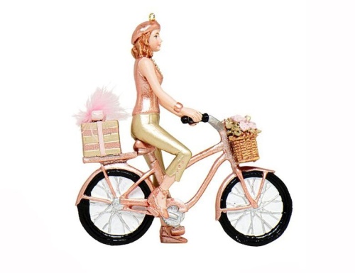 Ёлочная игрушка ЛЕДИ НА ВЕЛОСИПЕДЕ с корзиной, полистоун, розовое золото, 10.5 см, Kurts Adler