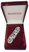 Нож-брелок Victorinox Classic LE, 58 мм, 4 функции, рукоять из натурального камня, 'Rosa Betha' (под, 0.6200.56