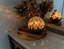 Светящийся снежный шар ВСЕМ ПО ПОДАРКУ!, LED-подсветка, 16 см, батарейки, Peha Magic