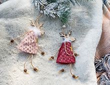Ёлочная игрушка ОЛЕНИХА В ШУБКЕ, дерево, текстиль, 17 см, Due Esse Christmas