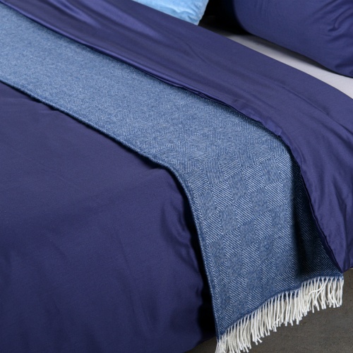 Комплект постельного белья полутораспальный из сатина темно-синего цвета из коллекции essential фото 6