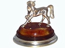 Сувенир "Лошадка" из янтаря, HD8-lod-ka