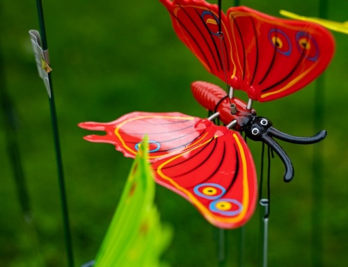 Садовый штекер музыка ветра "Звенящая бабочка", пластик, металл, 14x10x17 см, высота 60 см, разные цвета, Kaemingk фото 4