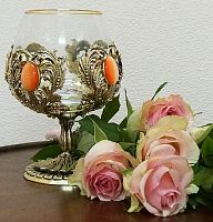 Набор из двух бокалов для коньяка с искусственным камнем (Кошачий глаз) в деревянной шкатулке, размеры бокала: высота 15 см, объем 420 мл, диаметр 12 см, размер шкатулки 25 х 21 х 12,5 см