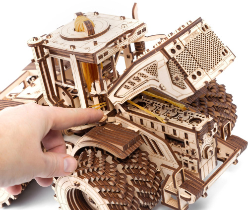 Конструктор деревянный 3D EWA Трактор Кировец К-7М фото 9