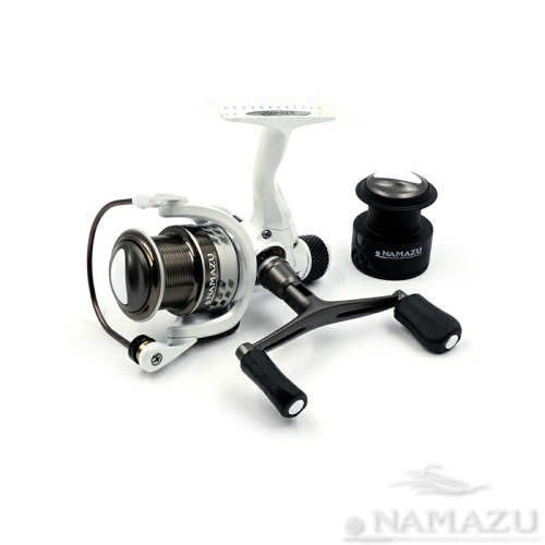 Катушка безынерционная Namazu White Fish WF3000 4+1bb + запасная шпуля N-RWF3000