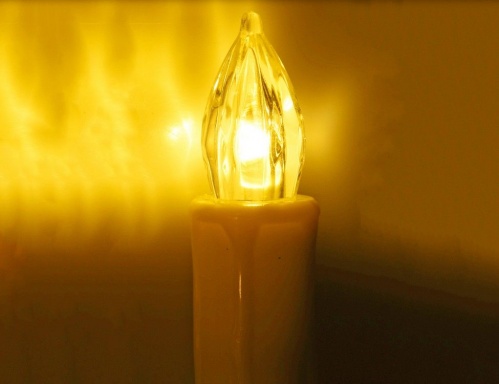 Свечи ёлочные "Уютная классика" на клипсах, кремовые, 10 тёплых белых LED-огней, 1.5х10 см, батарейки, таймер, ПДУ, Koopman International фото 2