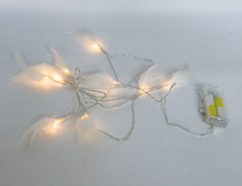 Светодиодная гирлянда с пёрышками ПЬЮММИ, 10 тёплых белых LED-огней, 1.8+0.4 м, таймер, прозрачный провод, батарейки, Kaemingk (Lumineo) фото 2