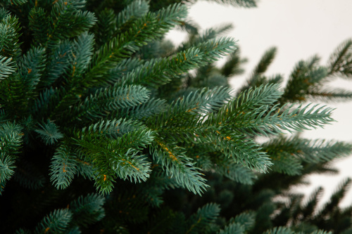 Искусственная ель Изумрудная Эдит, Crystal Trees фото 4