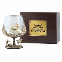 Бокалы - "Wilderness Glassworks" - Бокал для коньяка "Охота на Лося в пейсли с накладкой Герб охотника", из стекла и латуни, упакованный в картонную коробку, с вместимостью 420 мл, размером коробки 17,5 х 14,5 х 10,5 см