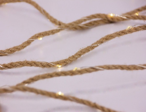 Светящаяся верёвочка РОППИ, 15 тёплых белых мини LED-огней, D-1 см, 1.5+0.3 м, батарейки, Koopman International фото 2