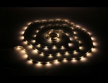 Гирлянда "Светящаяся лента" на липучке, 90 тёплых белых LED-огней, 3 м, батарейки, Koopman International
