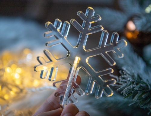 Электрогирлянда - бахрома "Волшебные снежинки", 8 тёплых белых LED-огней, 105 см, таймер, батарейки, Kaemingk фото 5