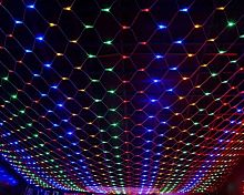 Электрогирлянда "Сетка", 320 разноцветных LED огней, 1,9х1,6м+1,5м, коннектор, белый каучуковый провод, уличная, SNOWHOUSE
