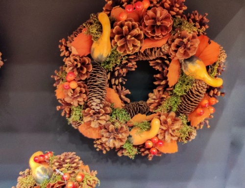 Новогодний венок из шишек и ягод "Осенняя радость", 30 см, Hogewoning фото 3