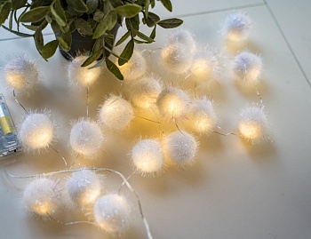 Электрогирлянда "Снежные помпончики", 20 тёплых белых mini LED-огней, 1.9+0.3 м, таймер, батарейки, Koopman International