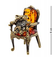AM-1793 Фигурка "Кот в кресле" (латунь, янтарь)
