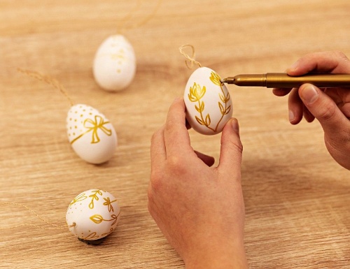 Декоративные яйца для раскрашивания РАДОСТЬ ТВОРЧЕСТВА, 6 см (упаковка 4 шт.), золотой маркер, Kaemingk фото 4