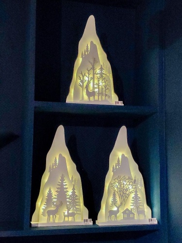 Светящаяся новогодняя декорация "Домик у горы", дерево, 15 тёплых белых LED-огней, 5.5х23х38 см, батарейки, Peha Magic фото 2