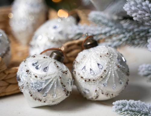 Набор стеклянных шаров и украшений  КЛОЭ, белый, 8-12 см, 12 шт., Winter Deco фото 2