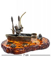 AM-1264 Фигурка "Рыбак в лодке" (латунь, янтарь)
