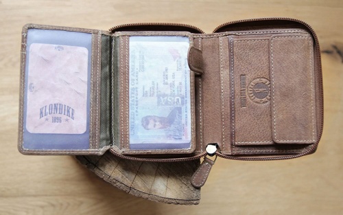 Бумажник Klondike Dylan, коричневый, 10,5x13,5 см фото 14