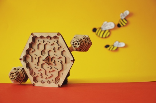 Головоломка Лабиринт из дерева UNIWOOD &quot;Пчелы и мед&quot; фото 6