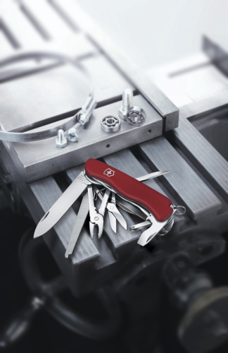 Нож Victorinox WorkChamp 111 мм, 21 функция, красный фото 2