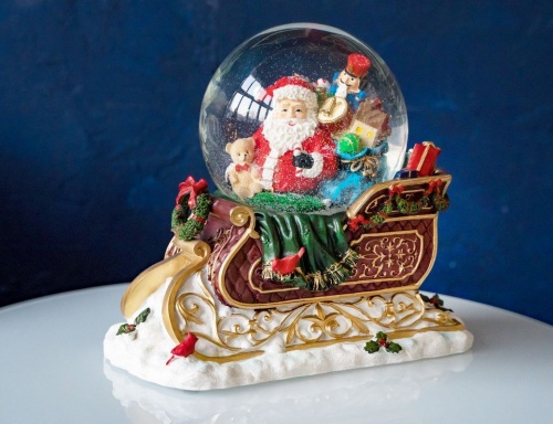 Снежный шар музыкальный "Санта в санях", подсветка, снежный вихрь, 28х24х16 см, батарейки, Sigro фото 5