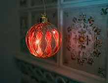 Светящийся ёлочный шар "Карнавальная роскошь", 5 тёплых белых LED-огней, 10 см, батарейки, Kaemingk