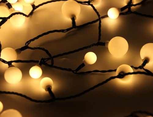 Электрогирлянда "Мультишарики - вишенки", 120 LED-огней, шарики разных диаметров, 9+5 м, уличная, Kaemingk фото 3
