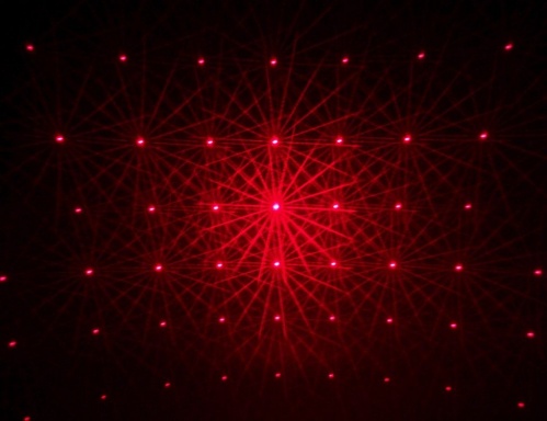 Восковая свеча-проектор "Лазерные чудеса", кремовая, 2 красных LED-огня, 4 варианта узоров проекции, 15 см, таймер, Kaemingk фото 5