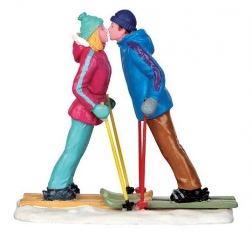 Набор фигурок "Первое свидание на лыжах", 8*8*4 см (Lemax)