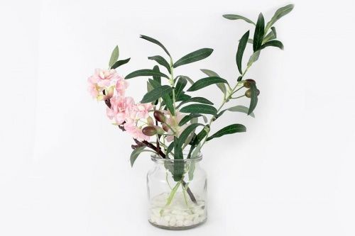 Декоративные цветы Сакура розовая и ветвь оливы в стекл.вазе
