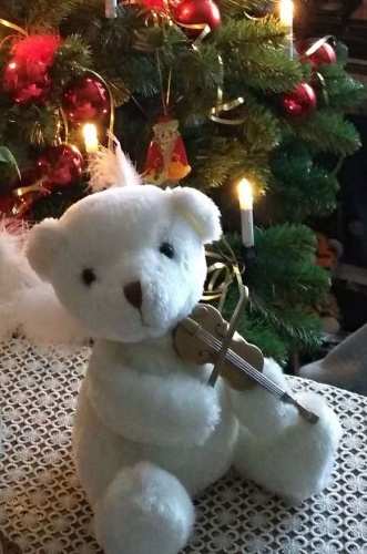 Игрушка электромеханическая "Мишка со скрипкой" белый, 26 см, Kaemingk фото 2
