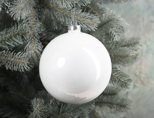 Елочный шар ROYAL CLASSIC стеклянный, эмалевый, цвет: белый, 150 мм, Winter Deco