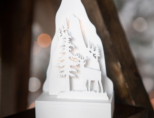 Светящаяся объемная декорация "Лес у горы - олень", тёплые белые LED-огни, 5x15x8 см, таймер, батарейки, Kaemingk фото 2