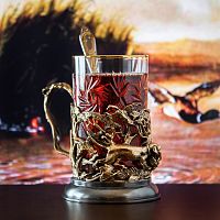 Стакан-подстаканник "Охота на уток" в деревянном футляре с гравировкой, размер футляра: 10/18/6,5, размер подстаканника 13/6,5, объем 250 мл, материалы: сталь, латунь, цвет бронзовый