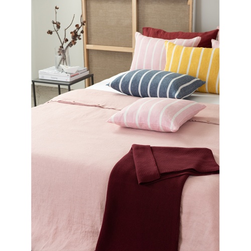 Чехол на подушку декоративный в полоску цвета пыльной розы из коллекции essential фото 3