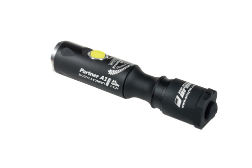 Фонарь светодиодный тактический Armytek Partner A1 Pro v3, 560 лм, теплый свет, аккумулятор фото 2