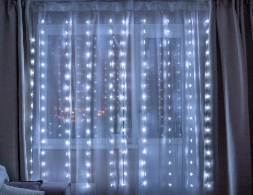 Светодиодная гирлянда на окно ЗАНАВЕС - ЗВЕЗДЫ, 3х1 м, 80 холодных белых LED-огней, прозрачный ПВХ, контроллер, коннектор, IP20, Serpantin фото 5