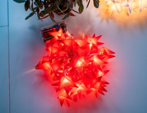 Электрогирлянда "Красные звёздочки", 20 тёплых белых LED-огней, 190 см, таймер, батарейки, Kaemingk фото 2