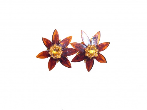 Клипсы в форме цветов из натурального янтаря и бисера, 40050
