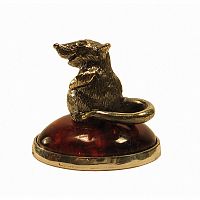 Сувенир "Мышка на кочке" из янтаря, SvM-1