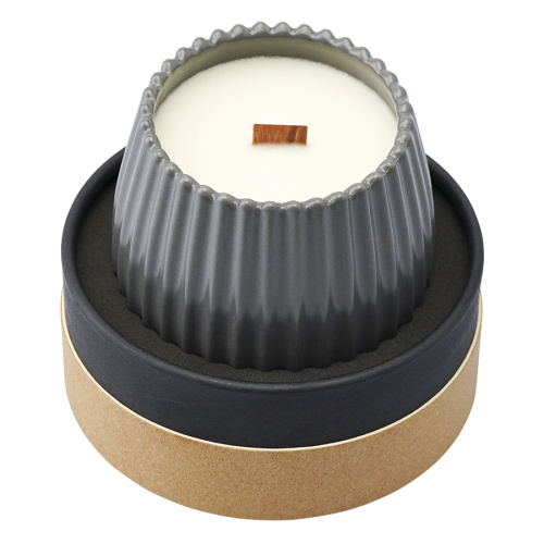 Свеча ароматическая с деревянным фитилём vetiver & black cypress из коллекции edge, 60 ч фото 5