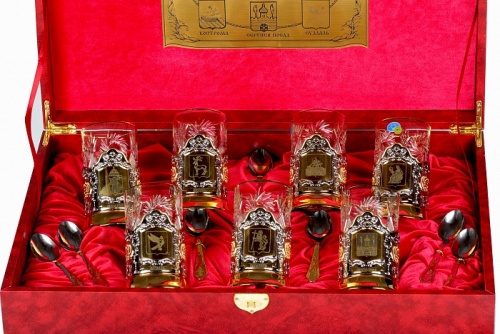 Набор из семи никелированных подстаканников с позолотой Золотое кольцо России в большой шкатулке (грав) фото 2