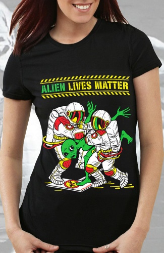 Женская футболка"ALIEN LIVES MATTER"